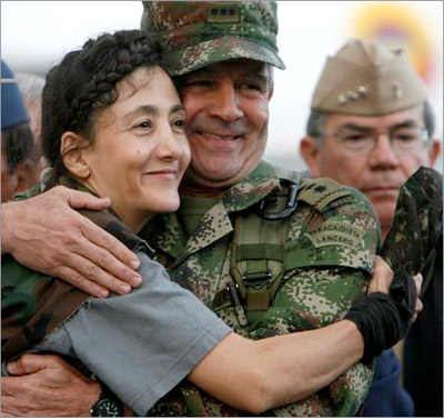 Ingrid Betancourt e il generale Montoya